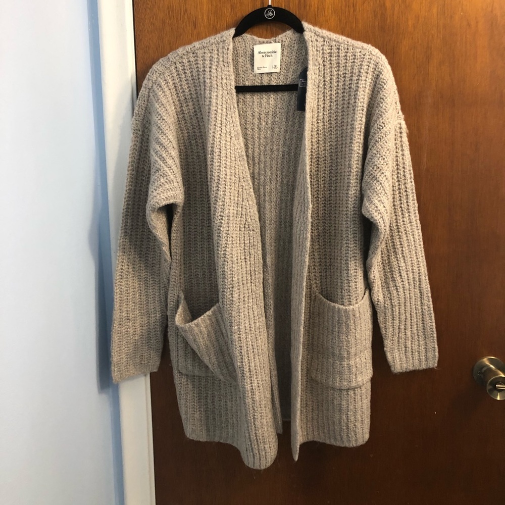 Abercrombie & Fitch Knit Cardigan